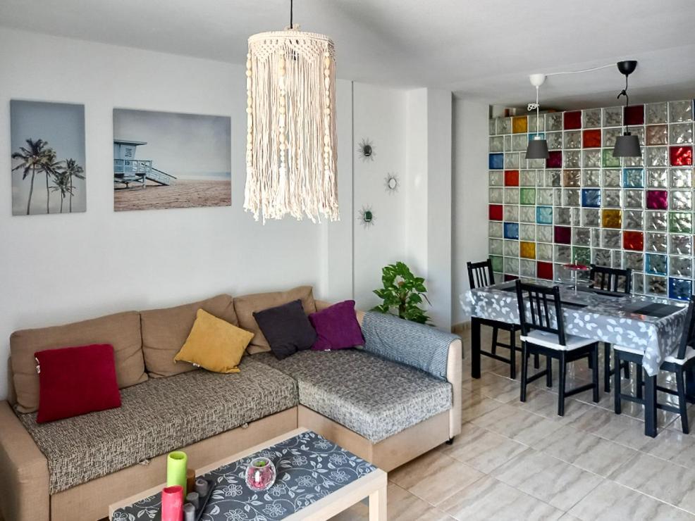 فندق Casa La Sonrisa Shared House El Médano المظهر الخارجي الصورة