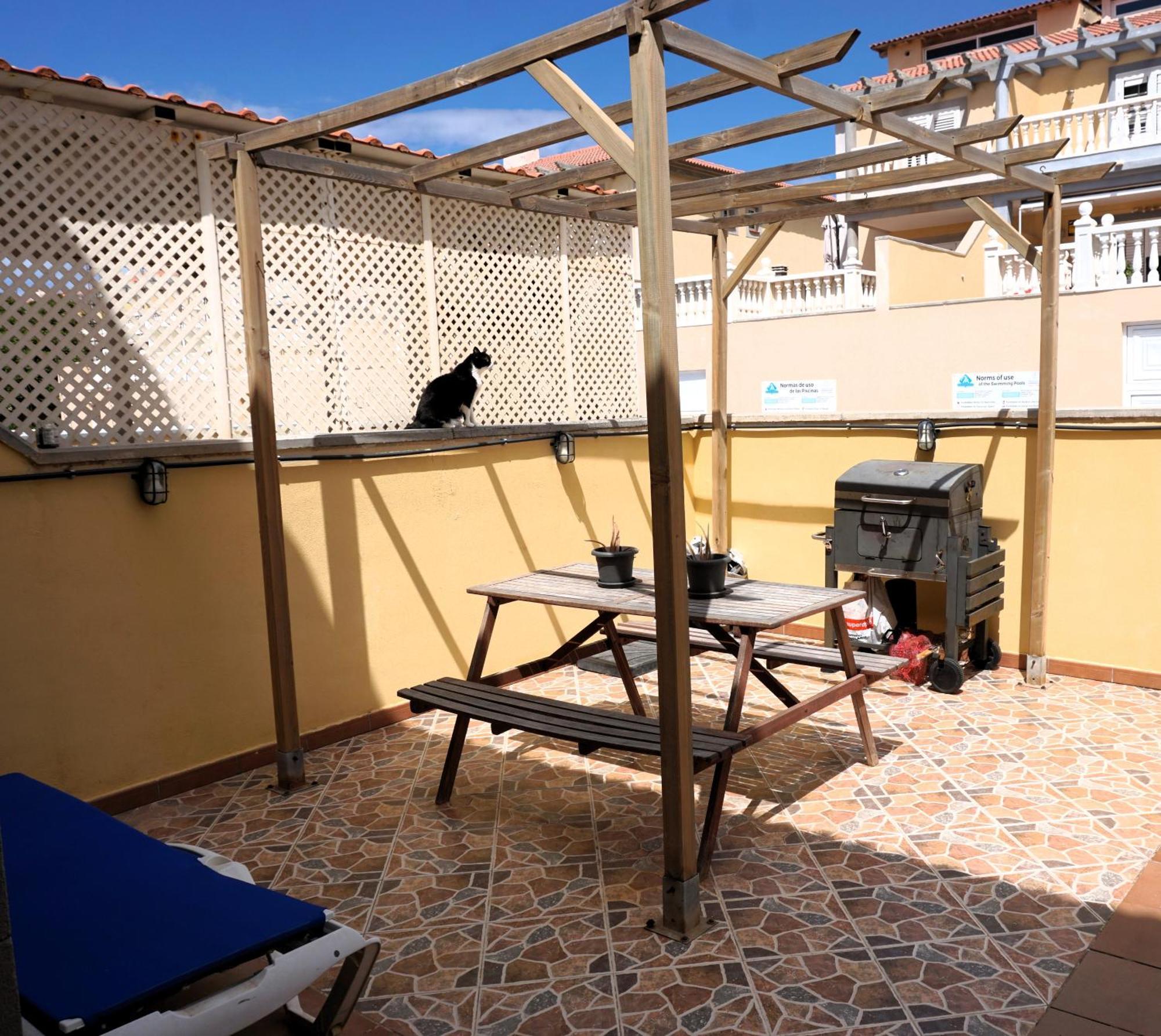 فندق Casa La Sonrisa Shared House El Médano المظهر الخارجي الصورة